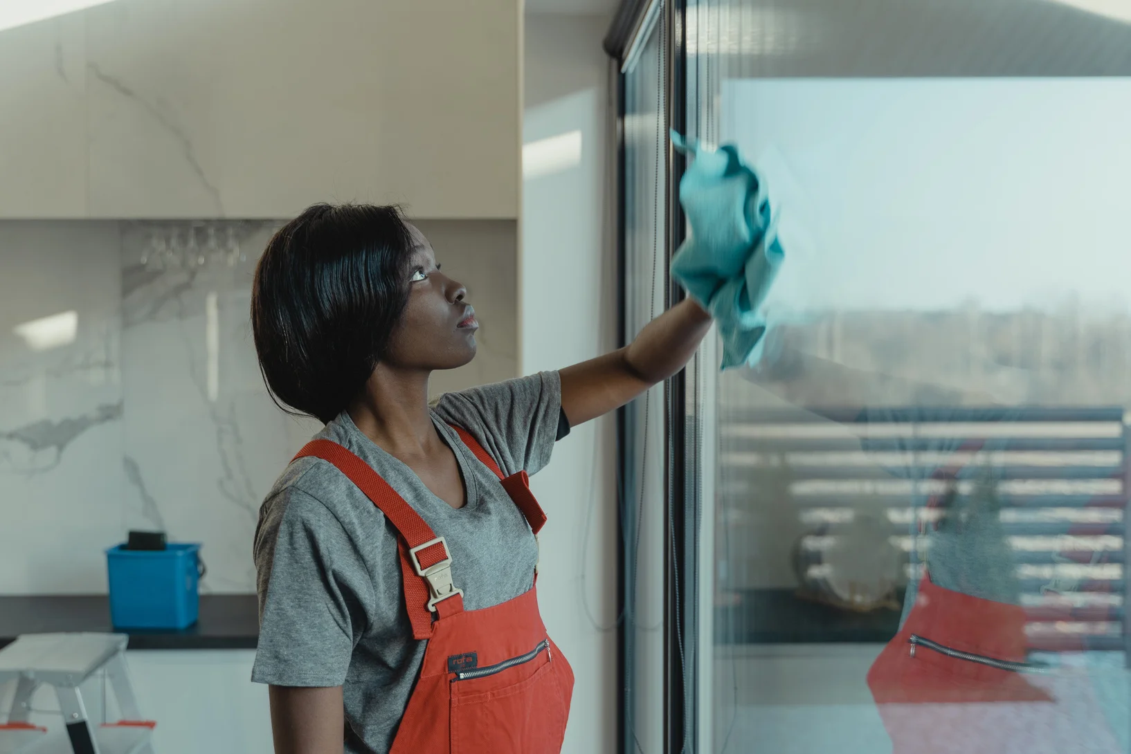 Professionelle Glas- und Fensterreinigung